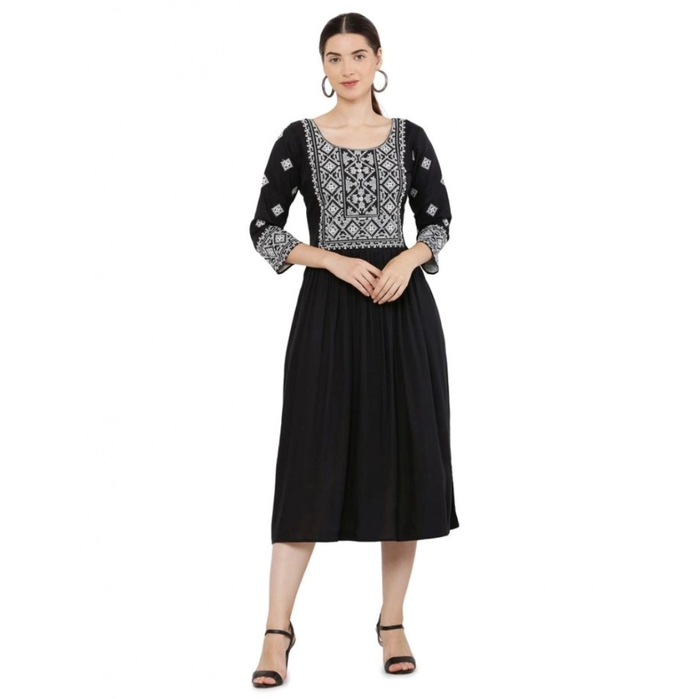  Women's Casual Rayon 3-4th Sleeves Kurti (Black)